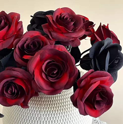 Black & Red Roses